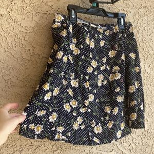 AC design women’s daisy polkadot skirt size 7